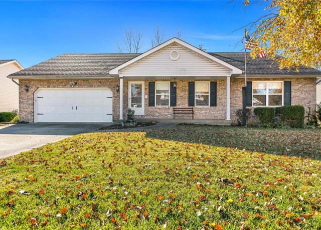 Property at 466 Mary Dr, Waterloo, IL 62298, 3 beds, 3 baths