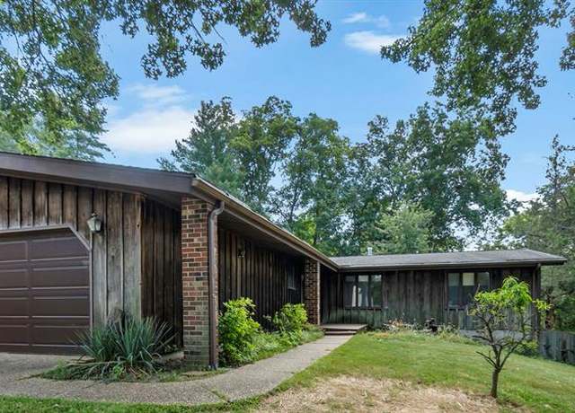 Property at 1577 Lexington Ave, Cape Girardeau, MO 63701, 3 beds, 3 baths