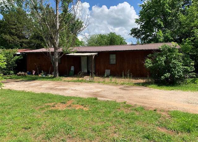 Property at 420 Nancy Dr, Lonedell, MO 63060, 3 beds, 2 baths