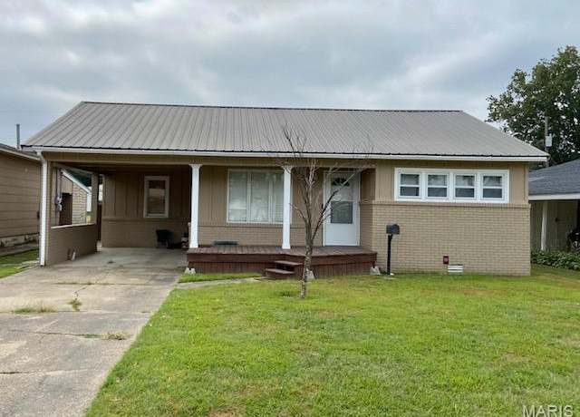 Property at 805 W Bain St, Dexter, MO 63841, 2 beds, 1 bath
