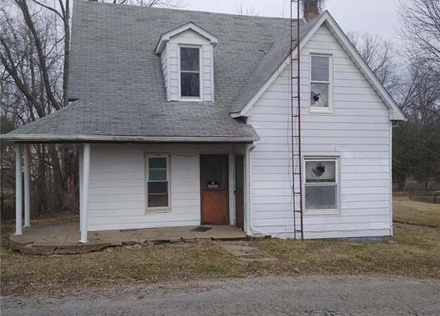 Property at 607 E Hancock St, Steeleville, IL 62288, 3 beds, 0.5 baths