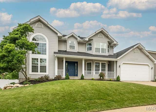 Property at 1540 Country Bend Dr, St Charles, MO 63303, 4 beds, 3 baths
