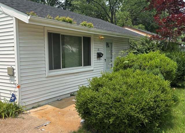 Property at 17 Mary Ann Ct, Florissant, MO 63031, 2 beds, 1 bath