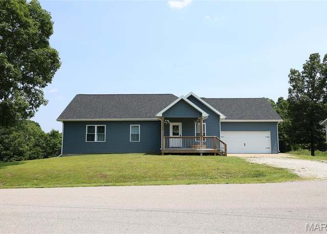 Property at 15580 Top Dr, St Robert, MO 65584, 5 beds, 3 baths