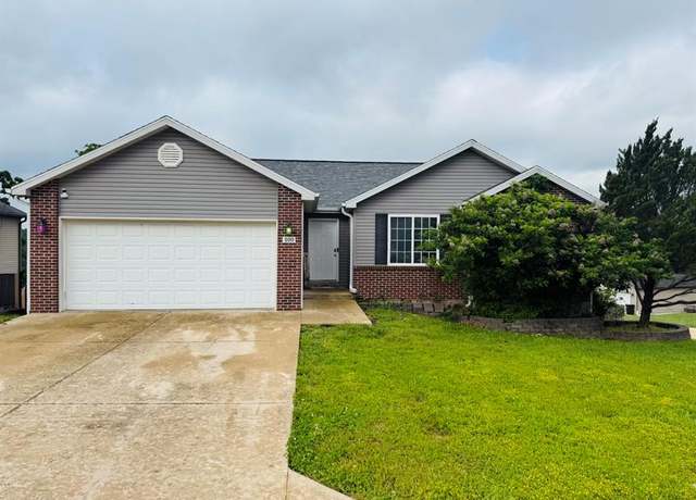 Property at 200 Fritts Cir, Waynesville, MO 65583, 4 beds, 3 baths