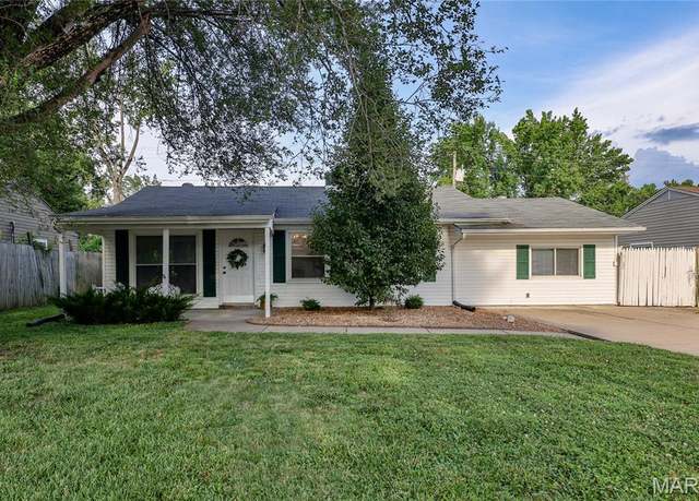 Property at 5 Bluegrass Ln, St Peters, MO 63376, 3 beds, 1 bath