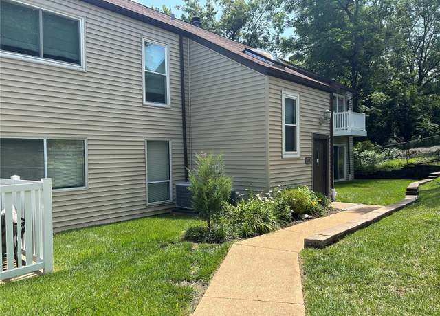 Property at 1301 Glendale Gdns Unit D, Glendale, MO 63122, 2 beds, 2 baths