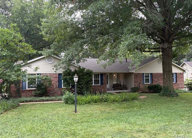 Property at 89 Westbrook Dr, O'fallon, MO 63366, 4 beds, 3 baths