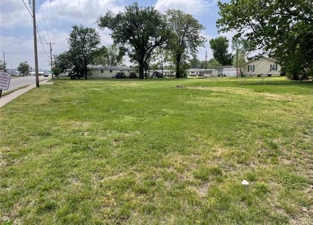 Property at 1300 E Edwardsville Rd, Wood River, IL 62095