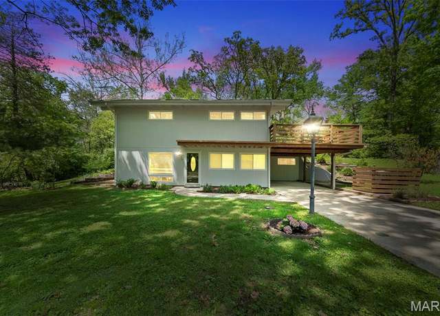 Property at 1217 Craigvale Ct, St Louis, MO 63122, 4 beds, 2 baths