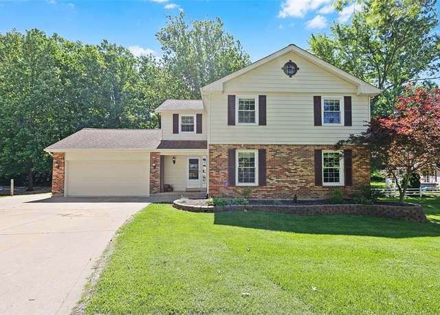 Property at 5810 Sorrel Tree Ct, St Louis, MO 63129, 4 beds, 2.5 baths