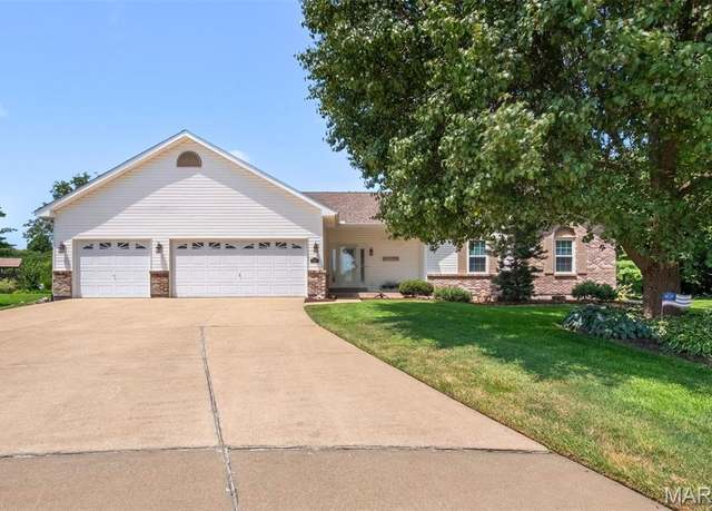 Property at 2603 Winter Haven Dr, O'fallon, MO 63366, 3 beds, 2.5 baths
