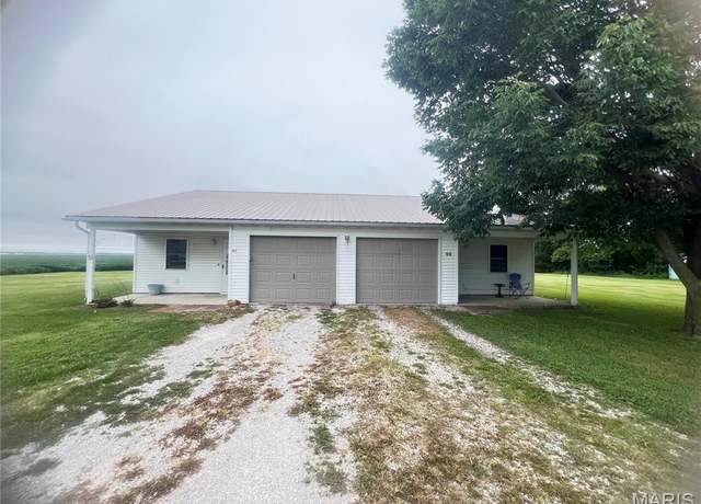 Property at 812 W Douglas St, New Douglas, IL 62074, 4 beds, 2 baths