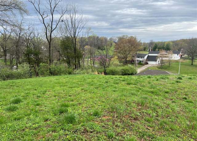 Property at 725 Old Mill Dr, Cape Girardeau, MO 63701