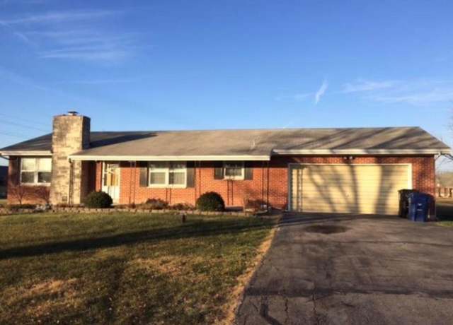 Property at 5 Tiger Dr, Wentzville, MO 63385, 3 beds, 1.5 baths