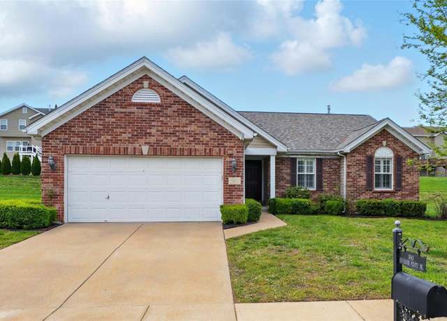 Property at 3843 Riverside Pointe Dr, Florissant, MO 63034, 4 beds, 3 baths