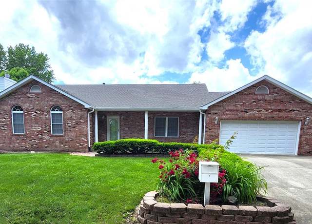 Property at 103 Northview Dr, Collinsville, IL 62234, 1 bed, 3 baths