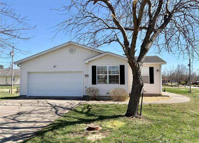 Property at 813 Breeze Ct, Perryville, MO 63775, 3 beds, 2 baths