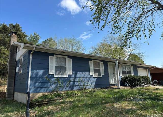 Property at 202 S Forester Dr, Cape Girardeau, MO 63701, 3 beds, 2 baths