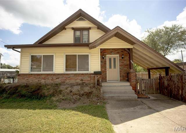 Property at 508 Lebanon Ave, Belleville, IL 62220, 4 beds, 2 baths