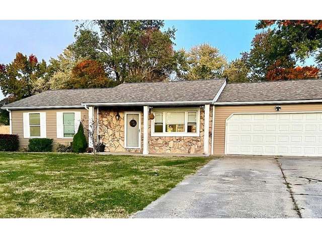 Property at 304 Bill Lou Dr, Collinsville, IL 62234, 3 beds, 2 baths