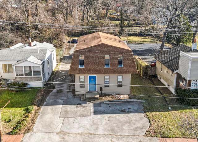 Property at 2812 Woodson Rd, St Louis, MO 63114, 3 beds, 1.5 baths