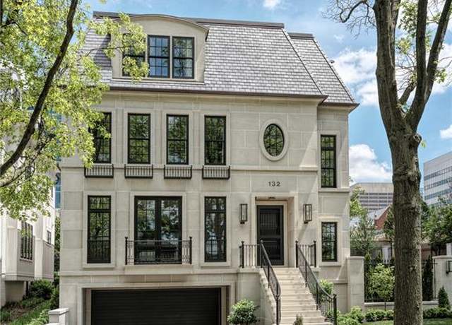 Property at 132 N Brentwood Blvd, Clayton, MO 63105, 4 beds, 5.5 baths
