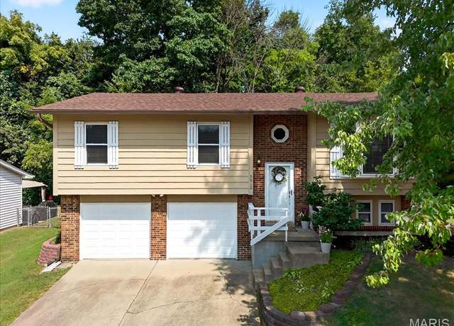 Property at 3512 Lonedell Ridge Dr, Arnold, MO 63010, 3 beds, 1.5 baths