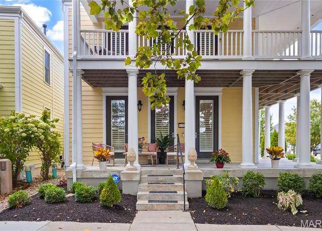 Property at 3709 Arpent St. St, St Charles, MO 63301, 4 beds, 2.5 baths