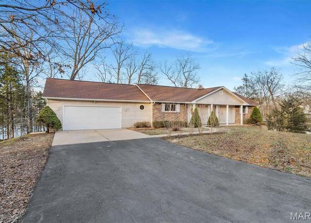 Property at 1035 S Lakeview Dr, De Soto, MO 63020, 2 beds, 2 baths