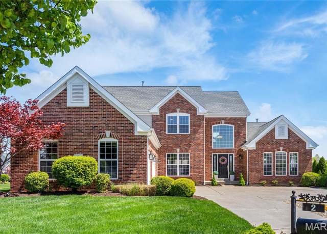 Property at 2 Pearview Ct, St Peters, MO 63376, 4 beds, 4 baths