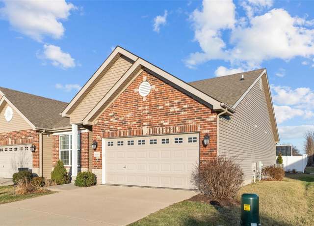 Property at 16216 Amber Vista Dr, Ballwin, MO 63021, 2 beds, 2 baths