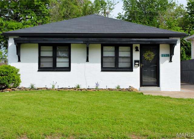 Property at 2628 Grand Ave, Granite City, IL 62040, 2 beds, 1 bath