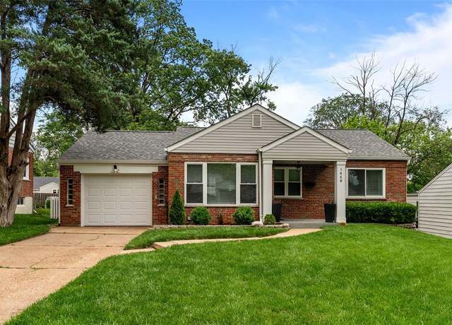 Property at 1448 Lanvale Dr, St Louis, MO 63119, 2 beds, 2 baths