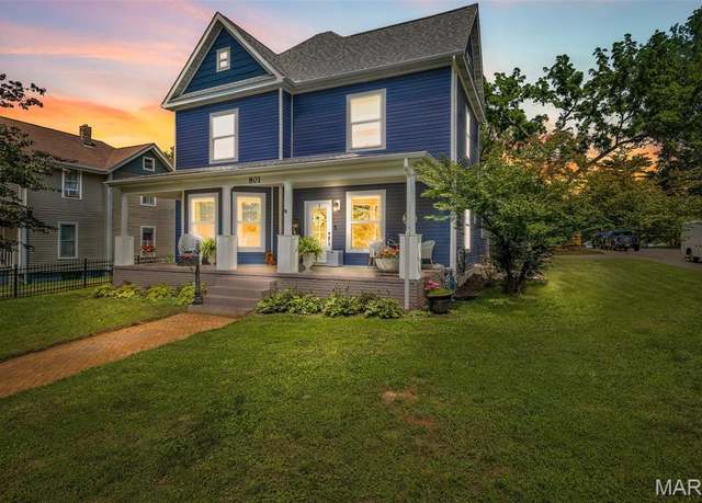 Property at 801 W Columbia St, Farmington, MO 63640, 4 beds, 2.5 baths