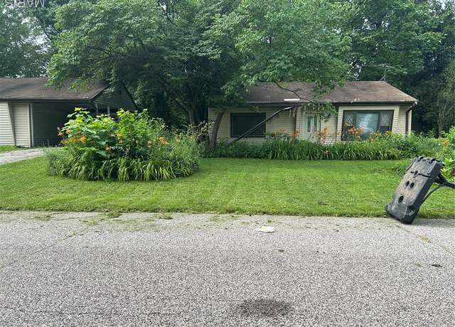 Property at 1222 Maple Ave, Spanish Lake, MO 63138, 3 beds, 1 bath