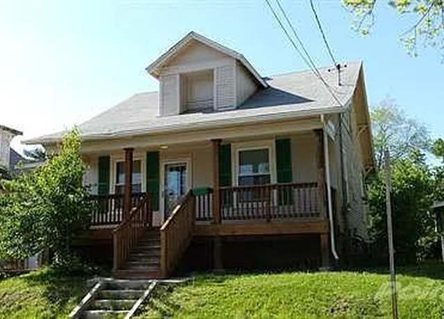 Property at 2608 Walnut St, Alton, IL 62002, 2 beds, 1 bath