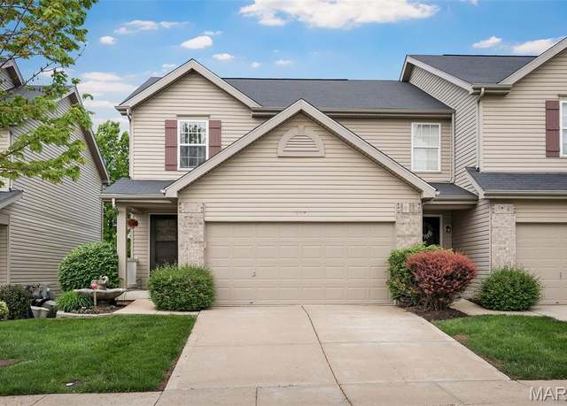 Property at 517 Country Circle Dr, Lake St Louis, MO 63367, 2 beds, 2.5 baths