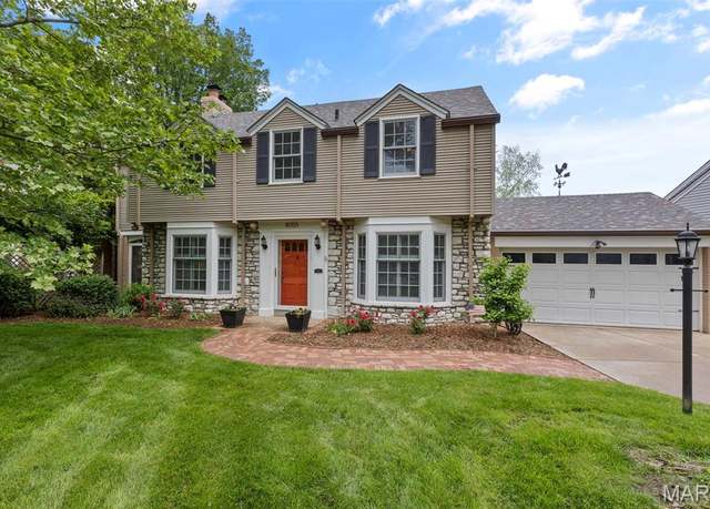 Property at 8055 Teasdale Ave, University City, MO 63130, 3 beds, 2.5 baths