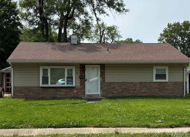 Property at 1118 Lilac Dr, Belleville, IL 62220, 3 beds, 1 bath