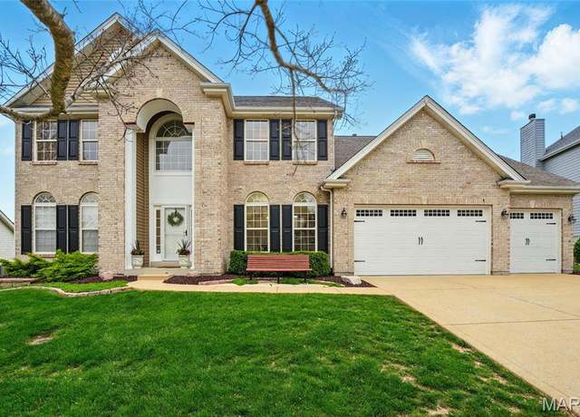 Property at 17722 Westhampton Woods Dr, Wildwood, MO 63005, 4 beds, 4.5 baths