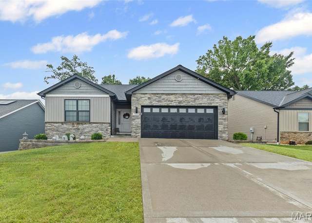 Property at 7990 Sonora Rdg, Caseyville, IL 62232, 4 beds, 2 baths