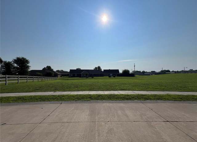 Property at 1656 Redbud Ct, Perryville, MO 63775