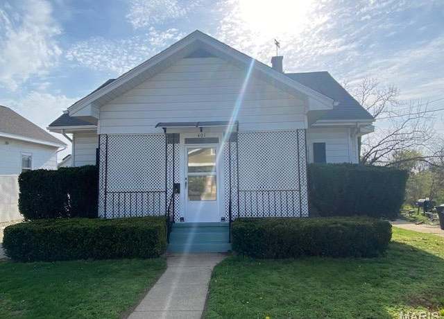 Property at 401 N Waters St, Perryville, MO 63775, 2 beds, 1.5 baths