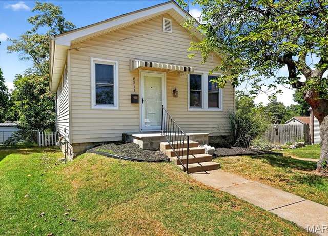 Property at 8211 Mathilda Ave, St Louis, MO 63123, 2 beds, 1 bath