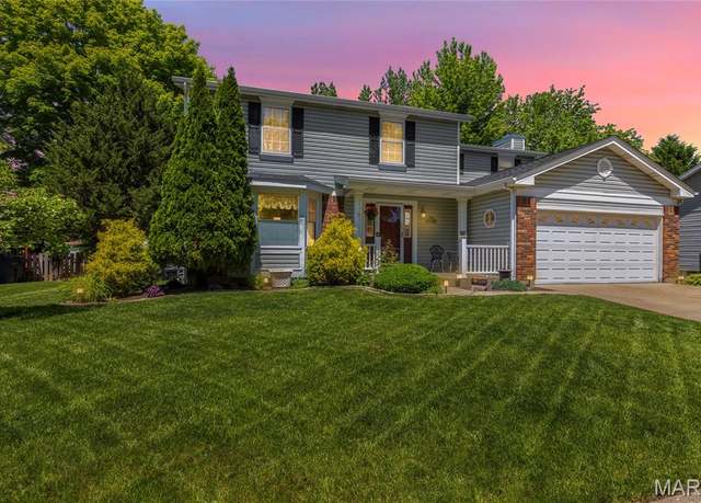 Property at 4247 River Oaks Dr, Florissant, MO 63034, 4 beds, 2.5 baths