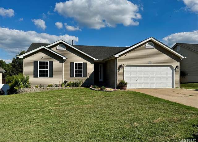 Property at 450 Pevely Heights Dr, Pevely, MO 63070, 3 beds, 2 baths