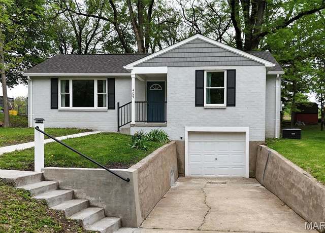 Property at 409 Oak St, East Alton, IL 62024, 3 beds, 2 baths