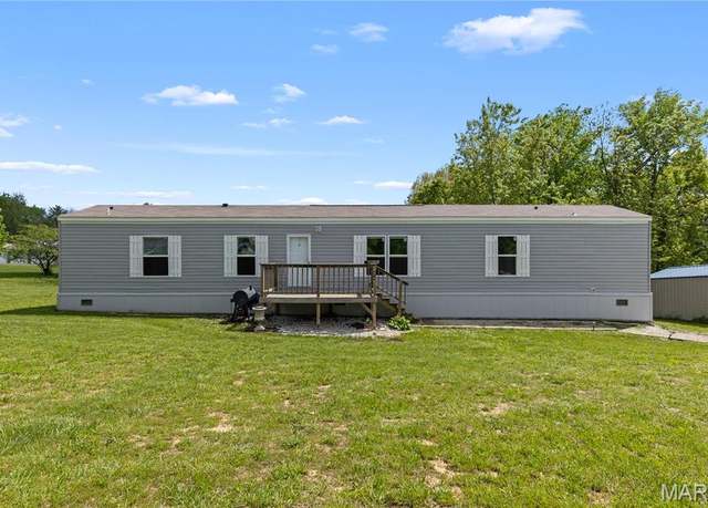 Property at 54 Ruby Dr, Troy, MO 63379, 3 beds, 2 baths