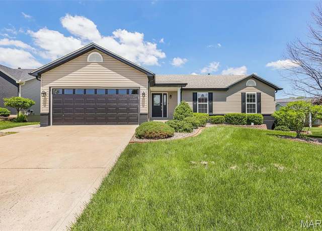 Property at 103 Fleur De Lis Dr, Wentzville, MO 63385, 3 beds, 2 baths